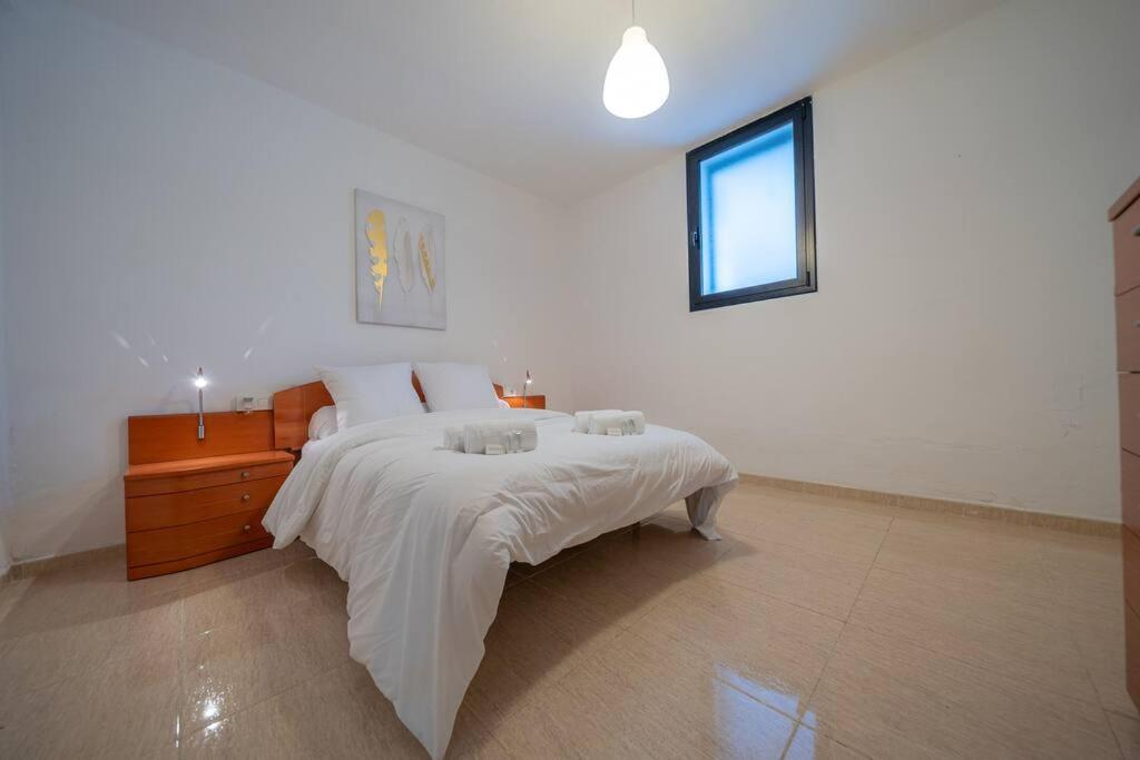 Villa Aurore, 12 Persons, Large Salt-water Pool, Air Conditioning Lloret de Mar