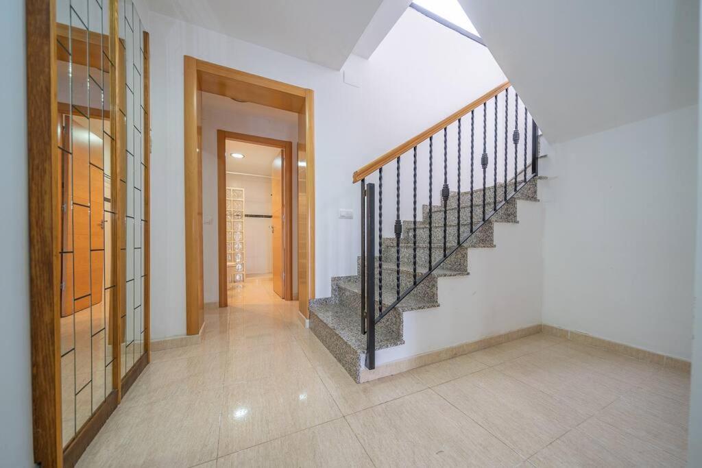 Villa Aurore, 12 Persons, Large Salt-water Pool, Air Conditioning